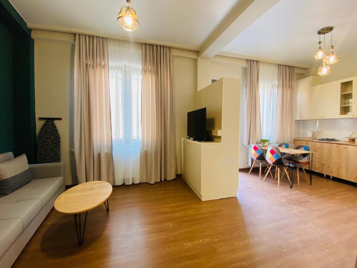 Luxury Apartment In Old Tbilisi With Terrace Eksteriør bilde
